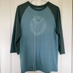 REI Co-op No Wrong Direction Mens Medium Quarter Length Graphic Tee